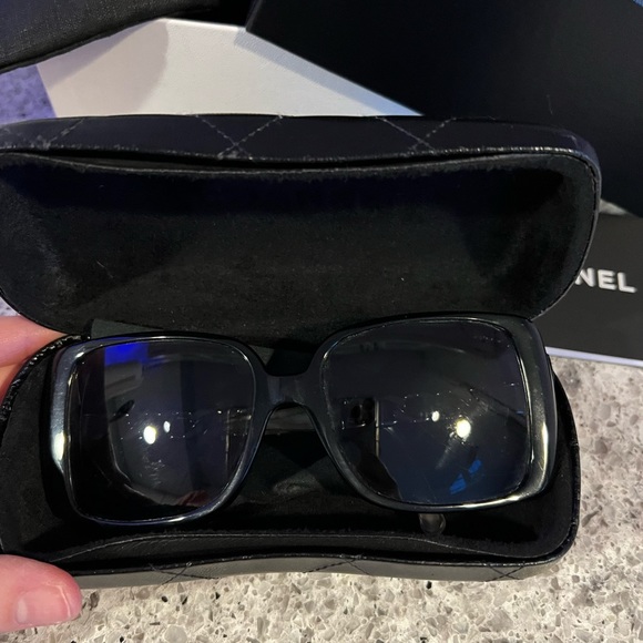 Chanel Sunglasses - Picture 5 of 8